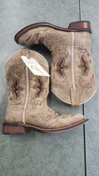 Size 9 Laredo Spellbound Boots