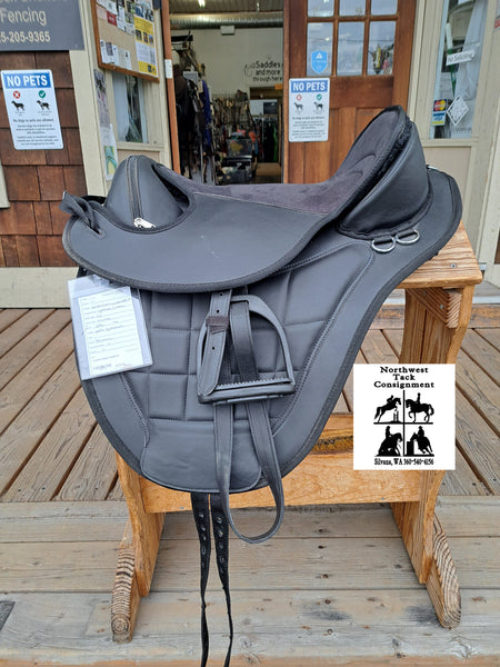 16" Treeless Endurance Saddle