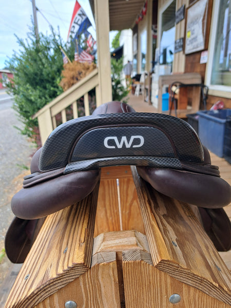 17.5" CWD SE40 2Gs Jumping Saddle