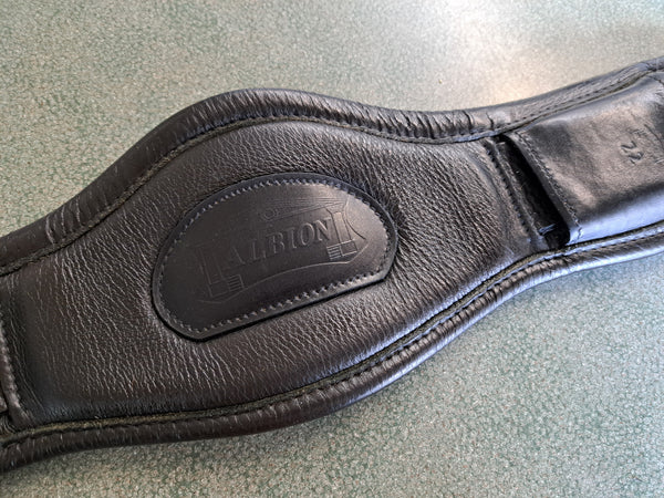 22" Albion Dressage Girth