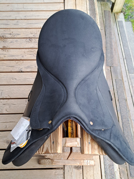 18" Wintec 2000 All Purpose English Saddle