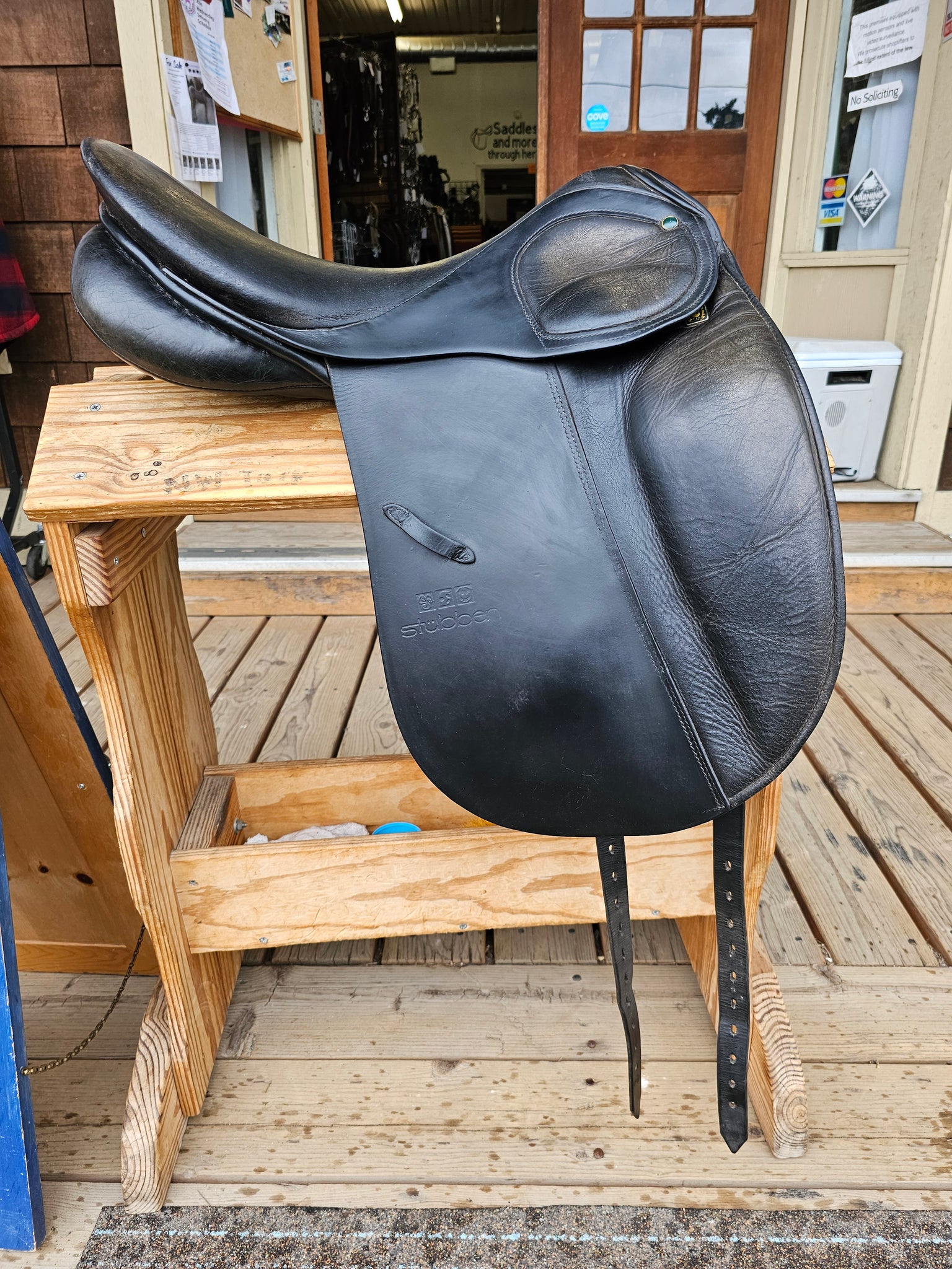 17.5" Stubben Scandica Dressage Saddle