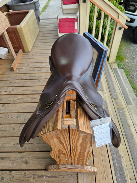 ON TRIAL 17" Collegiate Art All Purpose English Saddle