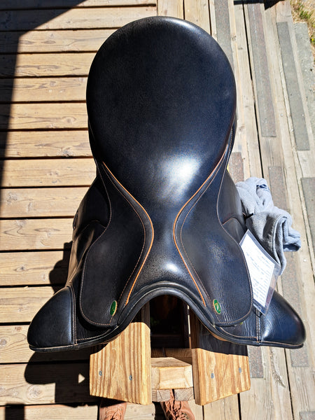 17" Prestige Grand Dressage Saddle