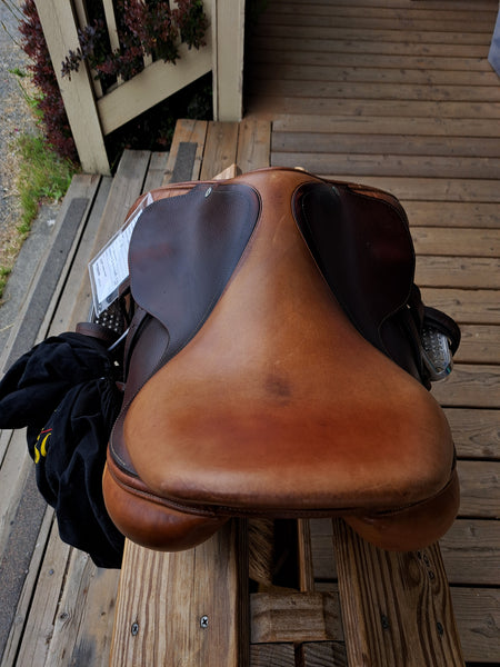 16" L'Apogee LX1 Jumping Saddle
