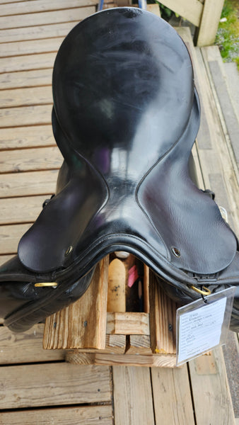 17.5" JRD Enduro Dressage Saddle