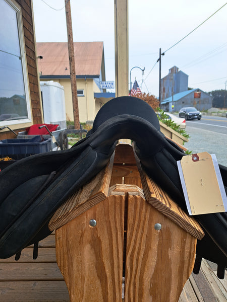 17" Wintec 2000 All Purpose English Saddle
