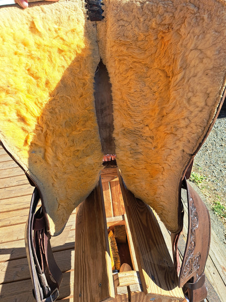 ON TRIAL 16" Master Saddles Barrel All Around Saddle