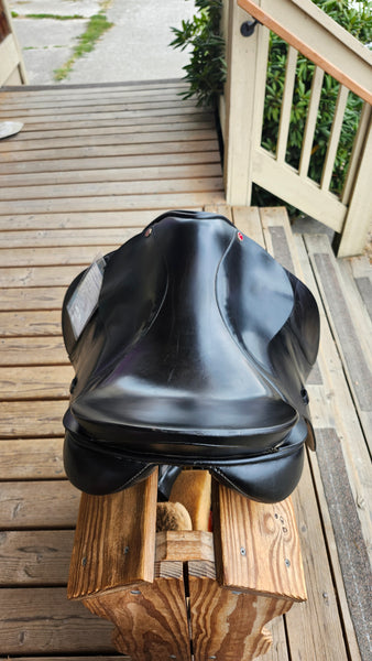 17.5" Albion Original Comfort Dressage Saddle