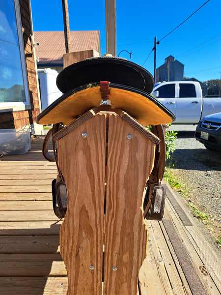 13" Double T Cowhide Barrel Saddle