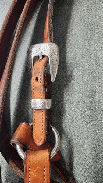 Champion Turf Leather halter with Lead