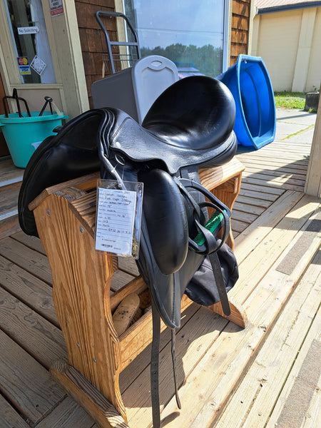 18" Custom Saddlery Icon Flight Dressage Saddle