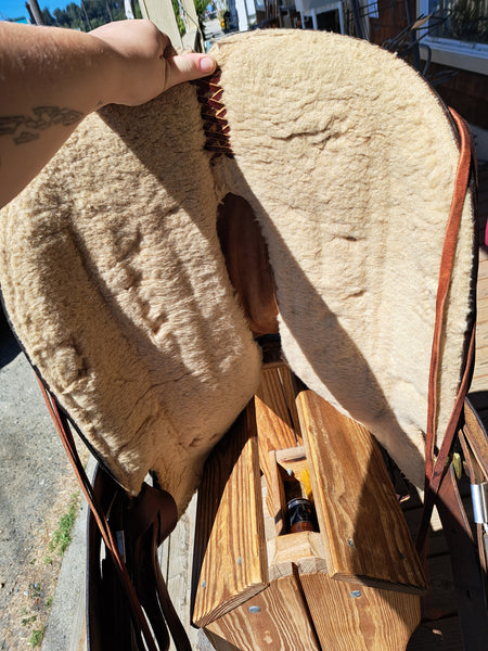 15" Keyston Western Saddle