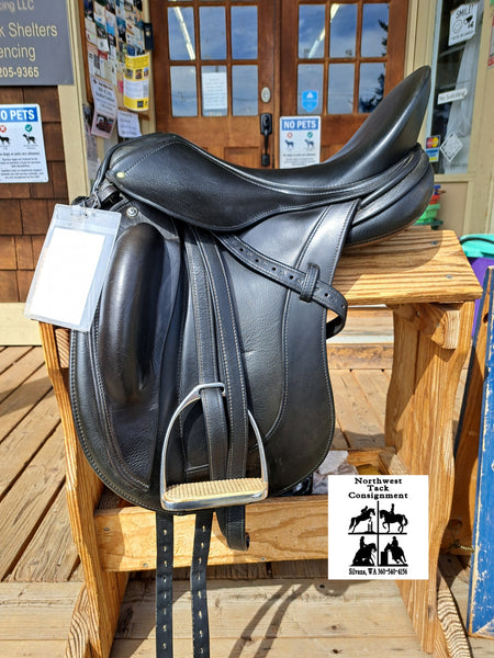 18" Schleese Link II Monoflap Dressage Saddle
