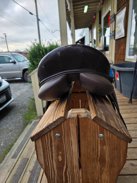 ON TRIAL 17" Collegiate Art All Purpose English Saddle