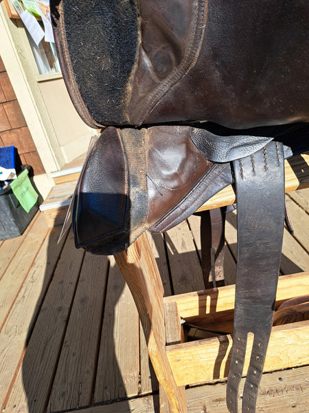 18" Jeffries JMX Monoflap Jump Saddle