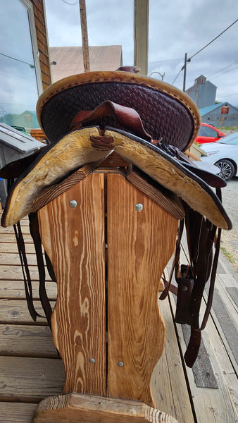 15.5" Hereford Tex Tan Roping Saddle