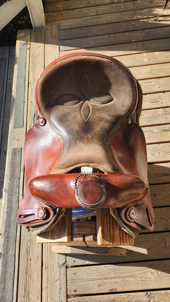 14.5" Courts Synthetic Western Saddle