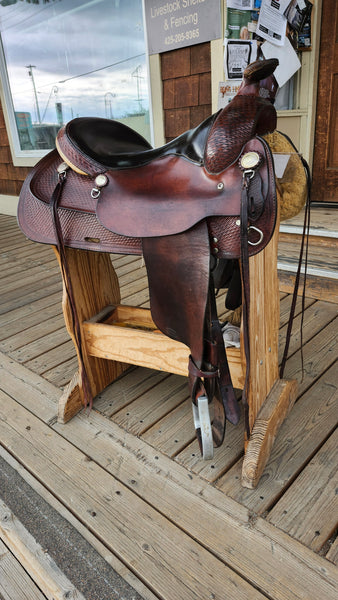 16" Crates Western Trail Saddle