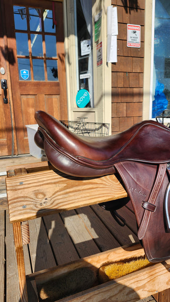 17.5" M. Toulouse senise Close Contact Jump Saddle