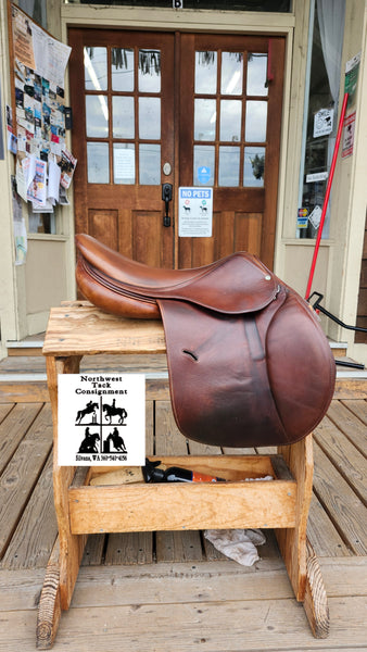 18" Antares Jump Saddle
