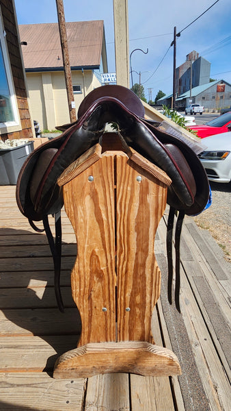 17.5" Stubben Scandica D.L. Dressage