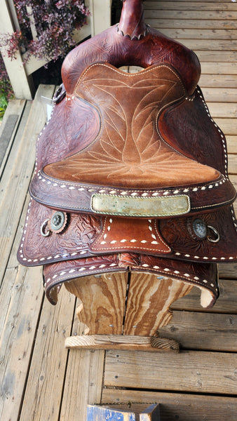 15.5" Action Vintage Show Saddle