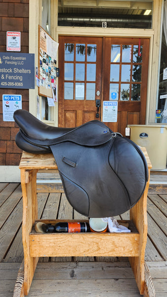18" Hastilow & Sons Berwick Jump Saddle