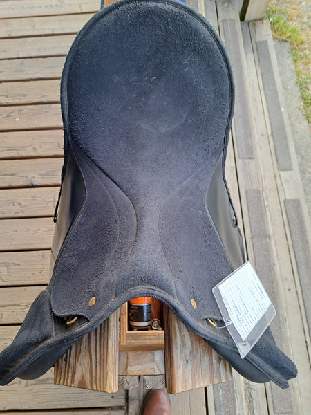 18" Wintec All Purpose Saddle