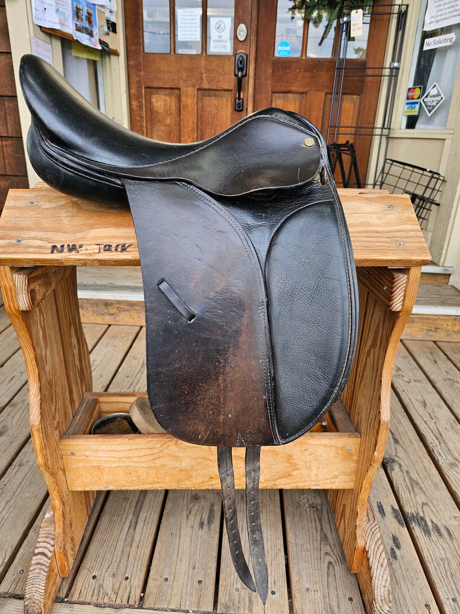 16.5" Collegiate Dressage Saddle