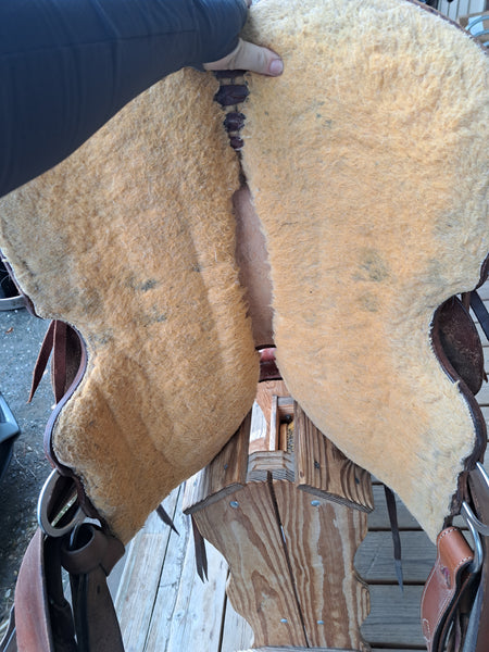 16" Weaver Western Saddle