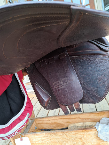 17" CWD SE32 2Gs Jumping Saddle