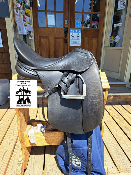 18" Schleese Infinity II Dressage Saddle