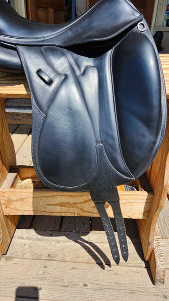 17.5" Devoucoux Makila S Dressage Saddle