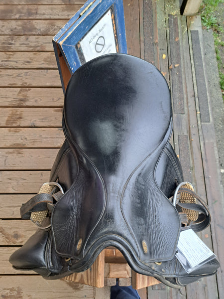 17.5" Stellar Saddlery Calypso Dressage Saddle