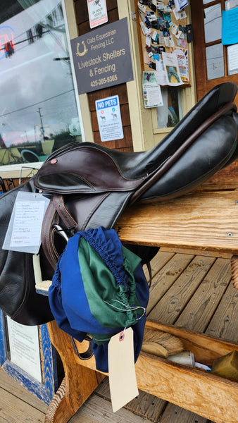 18" Courbette Vision Extra Jumping Saddle