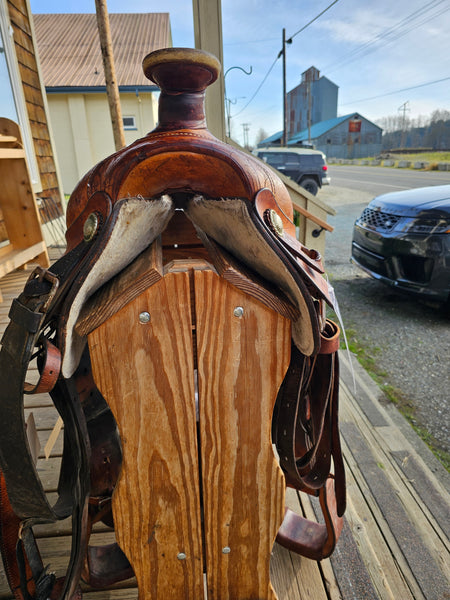 16" Simco Roping Saddle