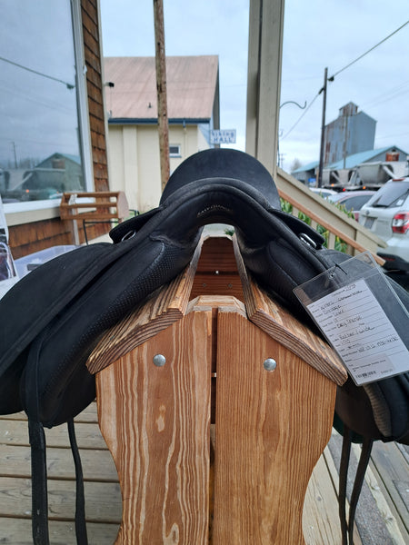 18" Wintec Pro Contourbloc Dressage Saddle