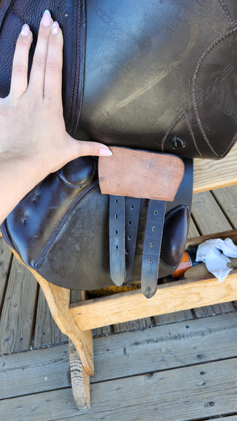 17" Stubben Phoenix Elite Jumping Saddle