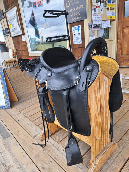 16" Imus 4Beat Endurance Saddle