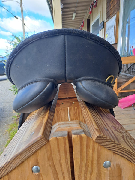 18" Wintec All Purpose Saddle