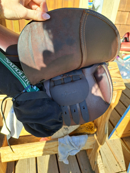 14" Dover Circuit Close Contact Jump Saddle