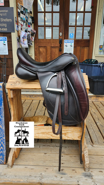 17" Hulsebos WB4 Dressage Saddle
