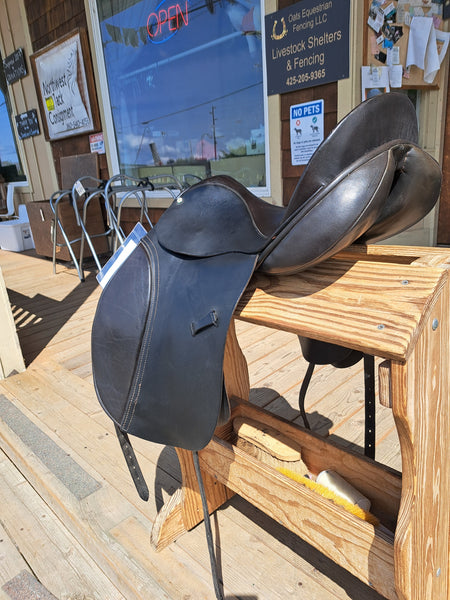 17" County Dressage Saddle