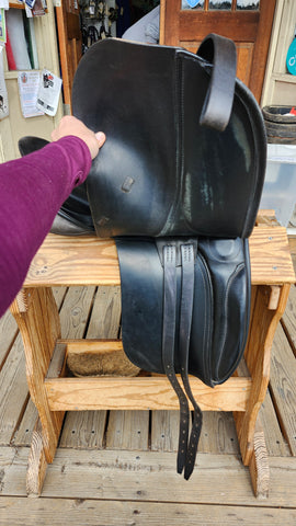 17.5" Jeffries Saddlery Dressage Saddle