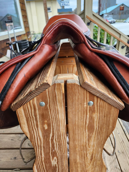 17" M. Toulouse Close Contact Saddle