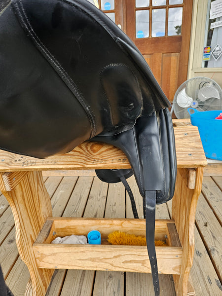 17.5" Custom Saddlery Wolfgang Gemini R Monoflap Dressage Saddle