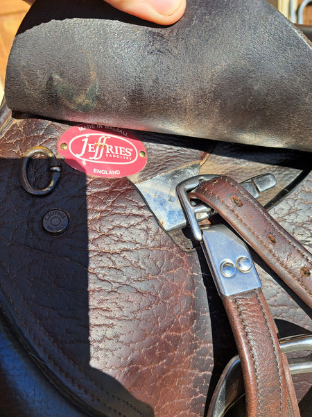 18" Jeffries JMX Monoflap Jump Saddle