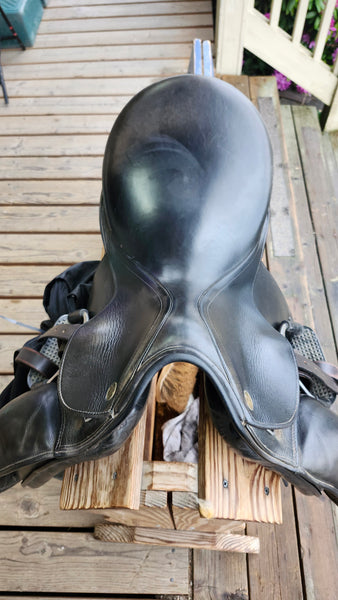 18" Prestige Dressage 2000 Dressage Saddle