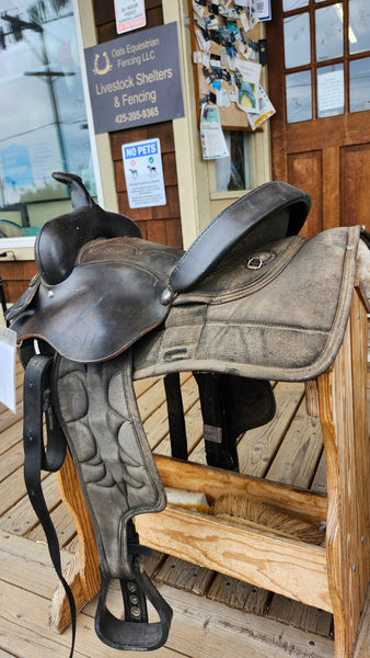 15" Court's Synthetic Western Trail Saddle